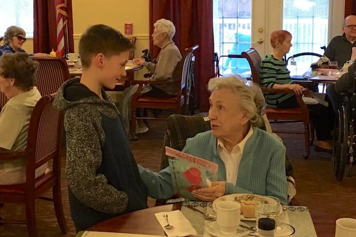 <p>Special delivery to a nursing home resident in Geneva.</p>
