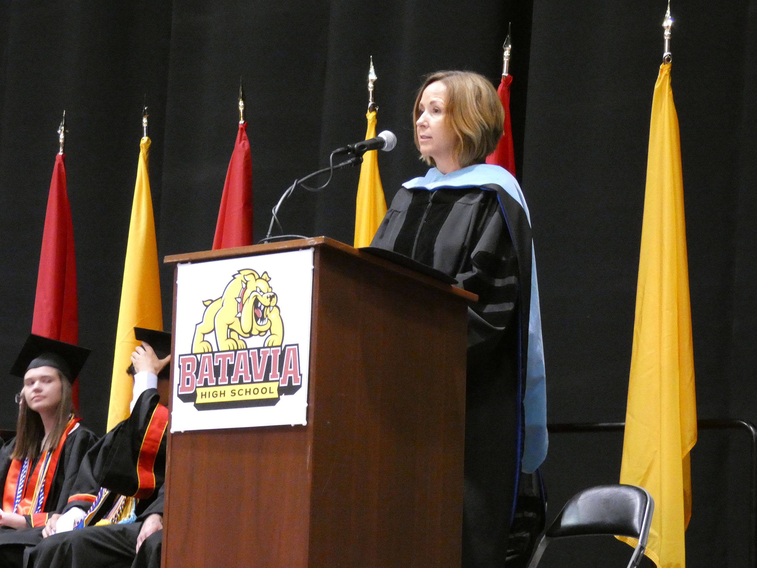 <p>Dr. Hichens Addressing the Class of 2022</p>
