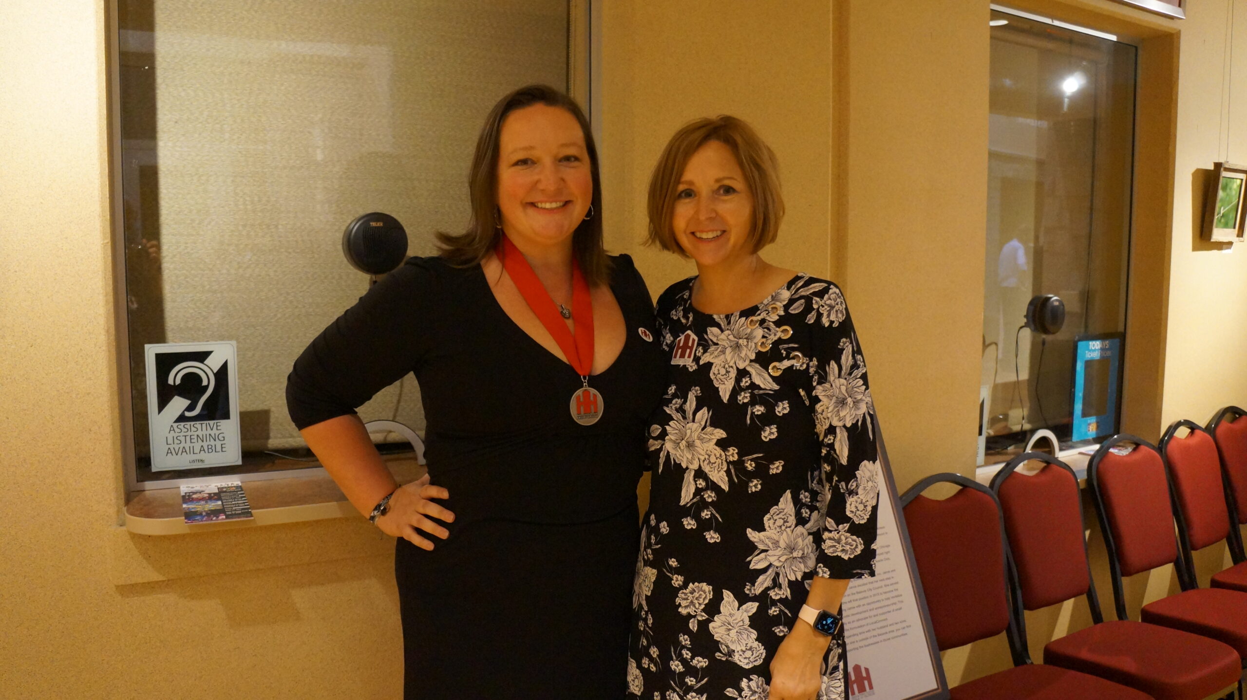 <p>Jamie Saam and Dr. Hichens at HoH 2021</p>
